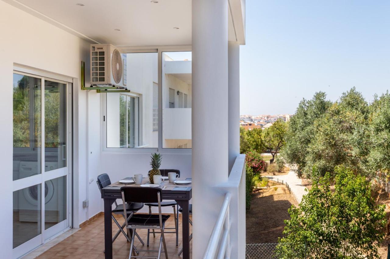 Downtown Lovers Home By Seewest Lagos Esterno foto